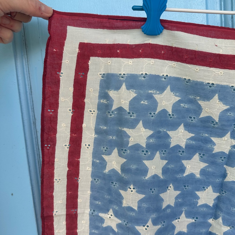 Two Vintage American Flag Scarves - Picture 6 of 14